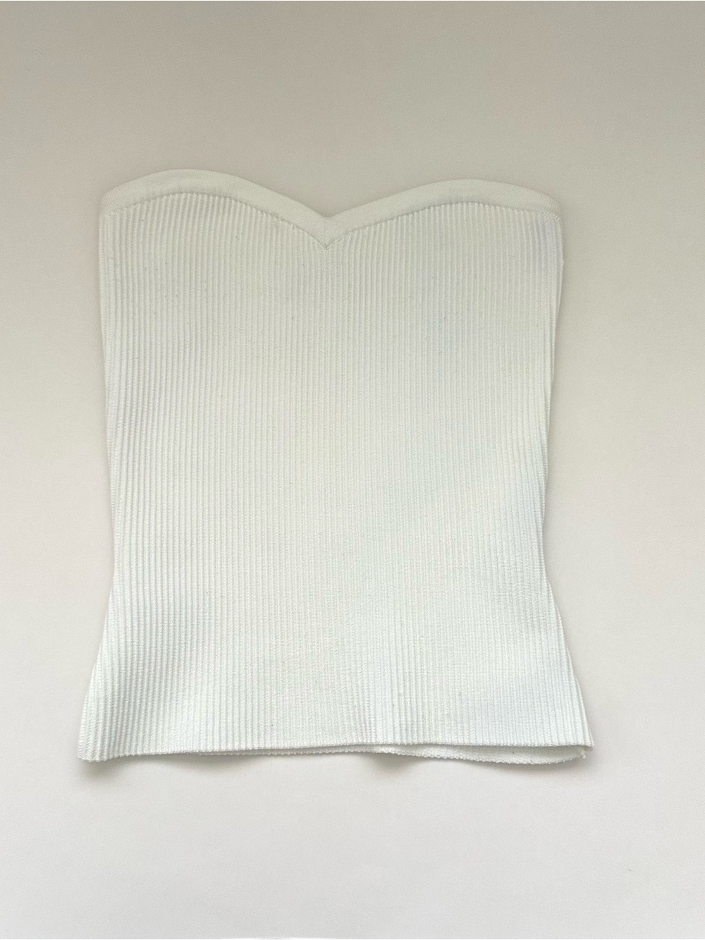Aritzia Ribbed Strapless Sweetheart Knit Tube Top - White